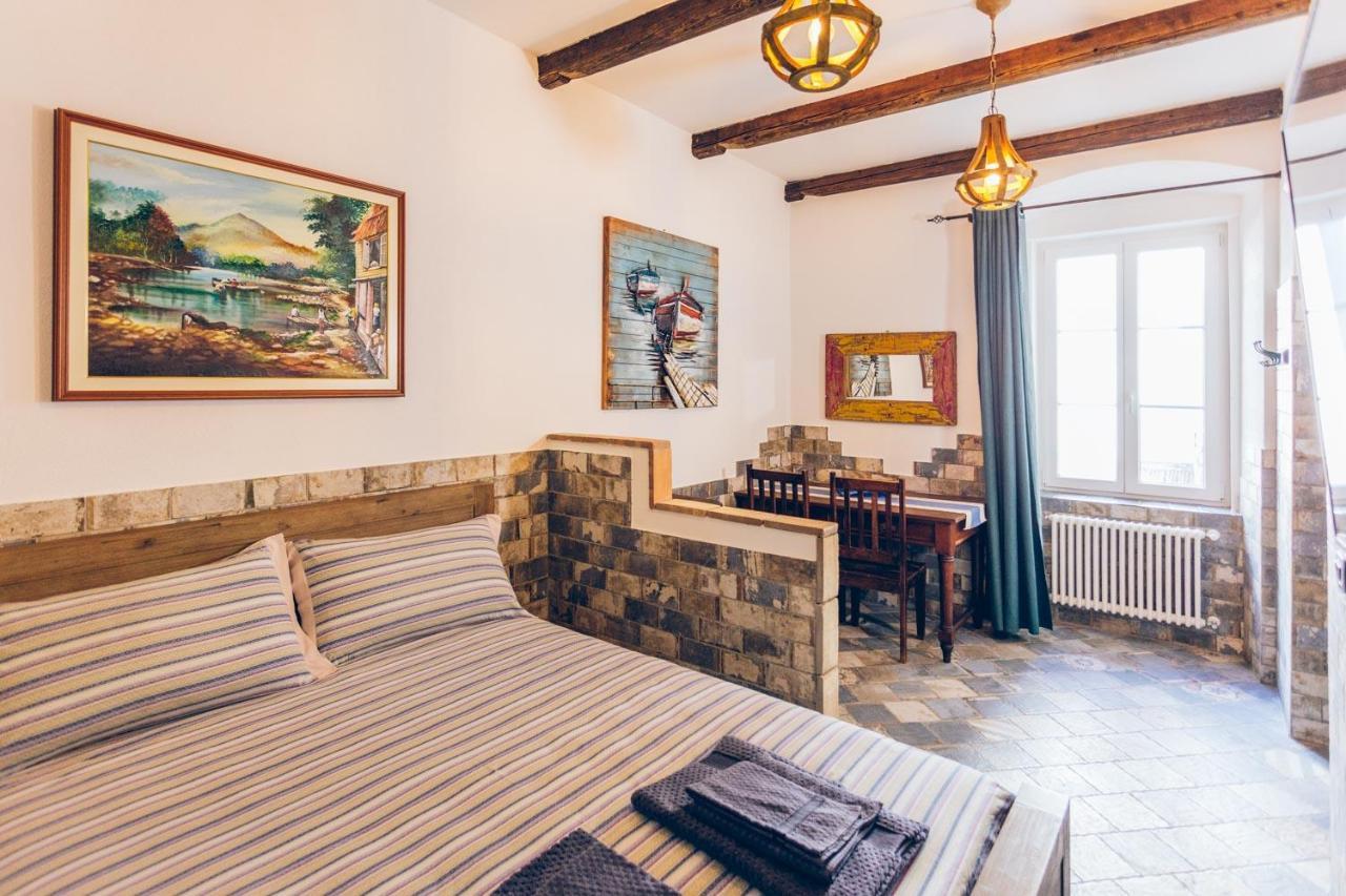 Aquila D'Oro Trieste Ngoại thất bức ảnh
